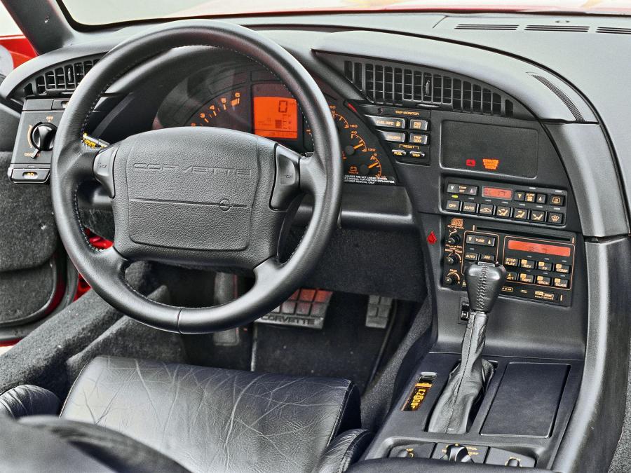  Chevrolet Corvette Coupe 1991 года  (фото 24 из 28)
